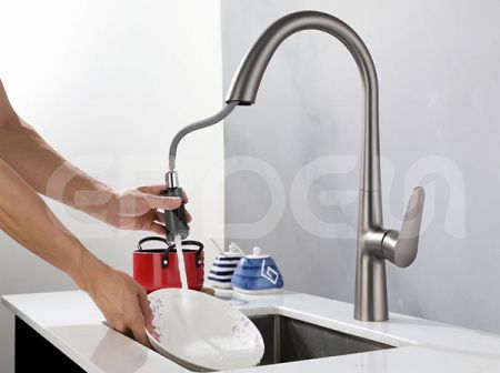 水柱沖洗功能抽拉水龍頭