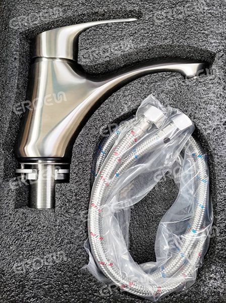 不銹鋼臉盆單孔龍頭包裝