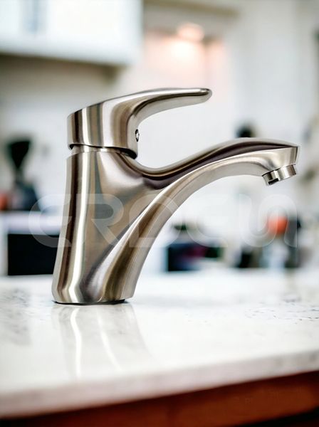 不銹鋼面盆單孔龍頭