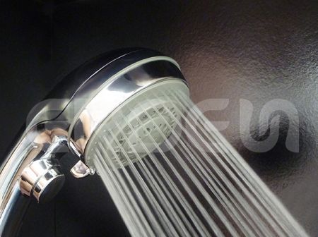 暫停開關蓮蓬頭