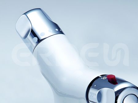 シャンプーシャワーヘッド