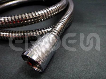 Tuyau de douche en PVC argenté UPC & cUPC