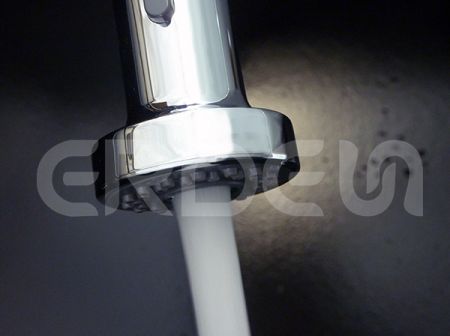 氣泡擋出水效果