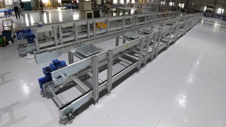 Linea di assemblaggio free flow
