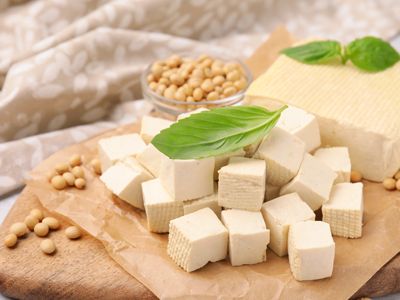 tofu-hyytelö, elintarvikekipsi, tofu-nigari, glukono-delta-laktoni