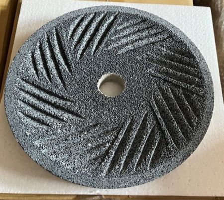 Octasuprafața sub piatra de moară