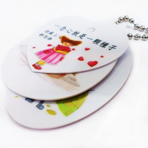 Ellipsin muotoinen tagi