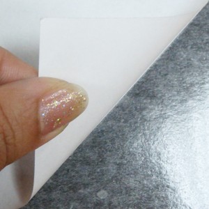 Magnete flessibile adesivo