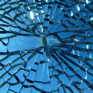 Bezpečnostní a ochranná fólie proti rozbití skla