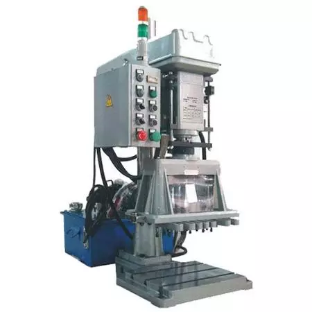 Personnalisation du perçage avec différentes spécifications de vis.