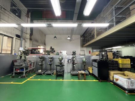 Han Chang Technology Co., Ltd-3층 탭핑 및 드릴링 구역.