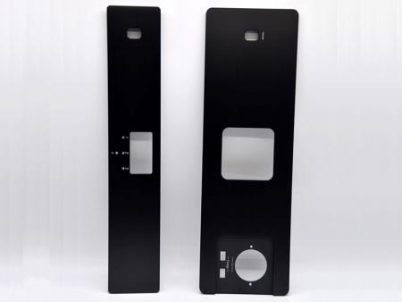 Schwarzes Frontpanel