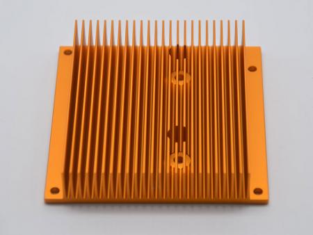 Dissipatore estruso in alluminio anodizzato