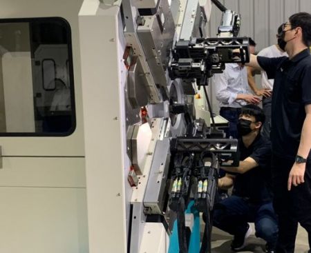 Xinda designs efficient and advanced spring machines using Siemens Industry 4.0 and high-end motion control integrated solutions.