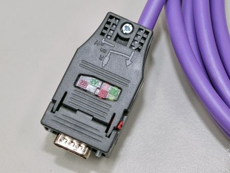 Our cable assembly and cable harness for machine tool are equipped with various customized cables and machines to meet the requirements of different machines of customers.