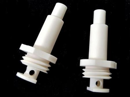 Hoogzuiver aluminiumoxide keramiek