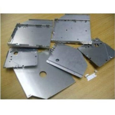 Estampagem de metal aplicada em Gabinetes de Computador
