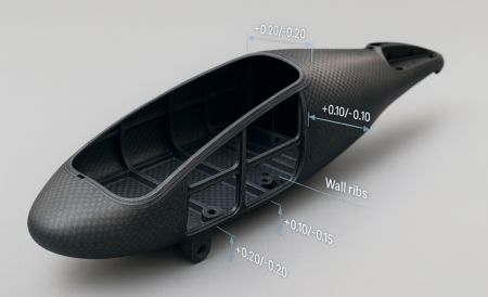 Plastiske strukturelle komponenter og alt-i-ett modulproduksjon for droner - Bolig / Arm Shell
Tynnvegg, høystyrkedesign med karbonfiberforsterkning for å møte profesjonelle krav.