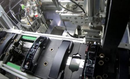 Automaattinen Kokoonpano