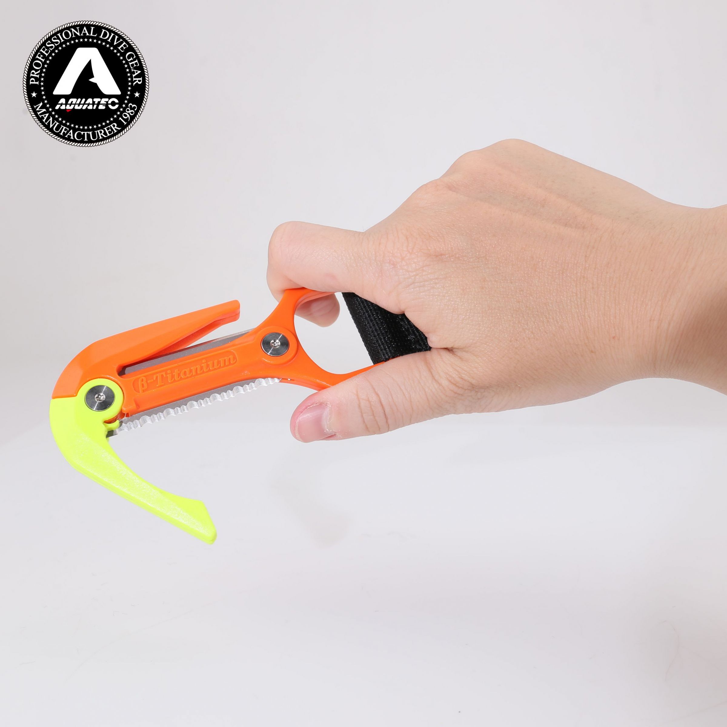 M-Cut titanium safety diving tool | Dive Gauges | Underwater Compasses ...