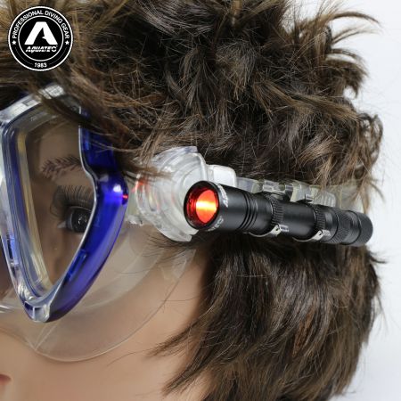 LED-1720 Interrupteur à bouton poussoir pour masque de plongée.