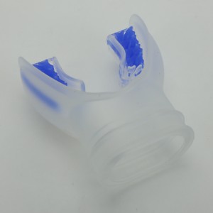 موصل الفم للغوص باللون الشفاف/الأزرق