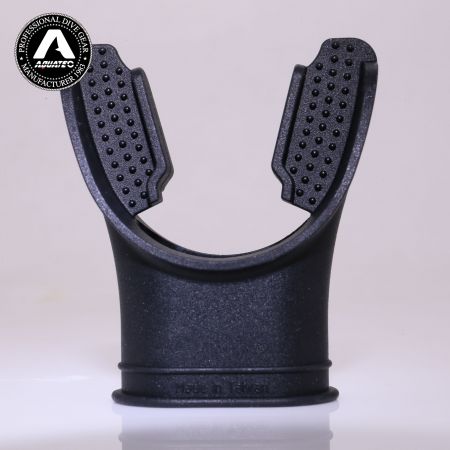 Aquatec MP-700 Στόμιο σιλικόνης - πολύχρωμο στόμιο κατάδυσης