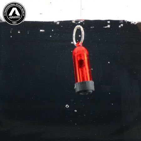Cincin Kunci Tangki Mini Penyelaman Scuba dengan lampu LED