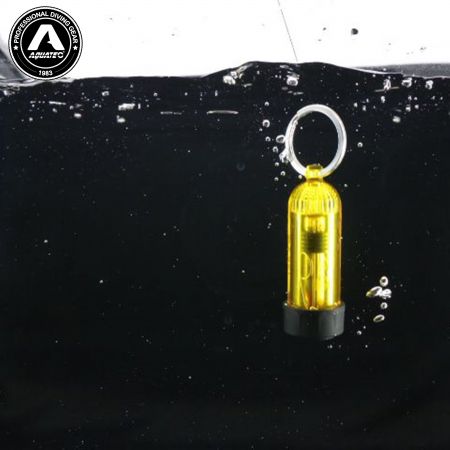 Tauch-Mini-Tank-Schlüsselanhänger mit LED-Licht