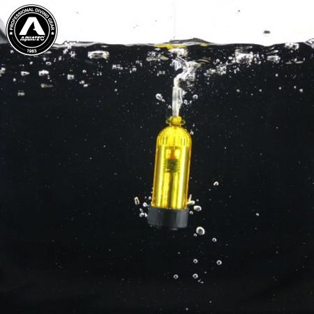 Scuba Dykning Mini Tank Nyckelring med LED-ljus