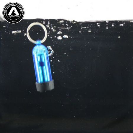 حلقة مفتاح صغيرة للغوص مع ضوء LED