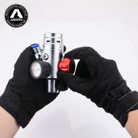 Aquatec TF-100 और TF-200 एकीकृत रेगुलेटर वाल्व स्कूबा एयर वाल्व