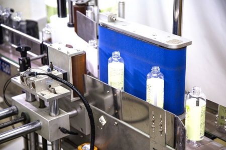 Máquina de etiquetado automático.jpg - 自動貼標機