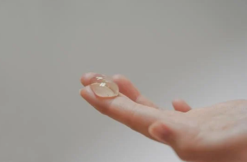 💡 Une Exfoliation Appropriée Commence par une Peau Propre
