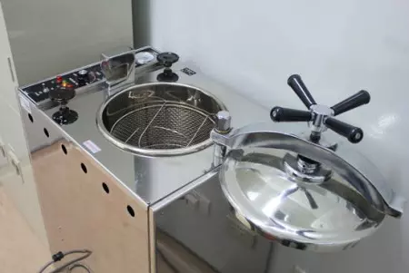 Autoclave