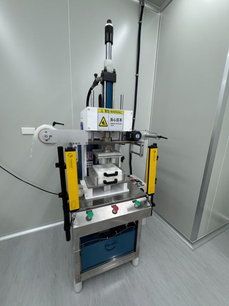 手工皂&泡澡球壓模機