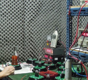 生産プロセス - . 照明類の品質検査