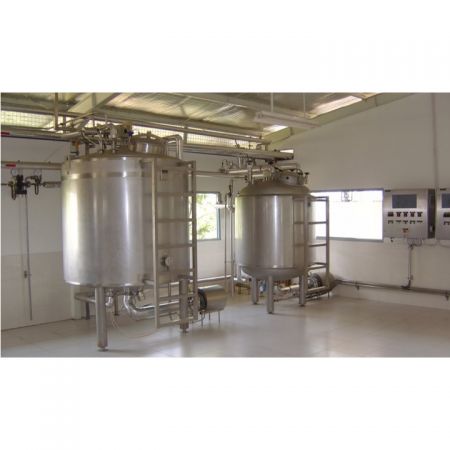 Serbatoio di stoccaggio dell'acqua distillata - Serbatoio di stoccaggio dell'acqua distillata