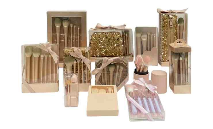 Competitive pricing for Gift Makeup Brush Sets, boosting festive sales, brand exposure, and ROI.