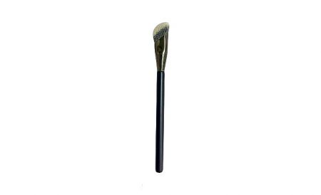 Angled Mini Powder Puff Brush - Angled mini powder brush: slanted head conforms to contours for enhanced precision and efficiency in detail work.