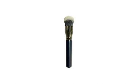 Mineral Powder Brush - The mineral powder brush features ultra-fine, densely packed bristles with excellent resilience.