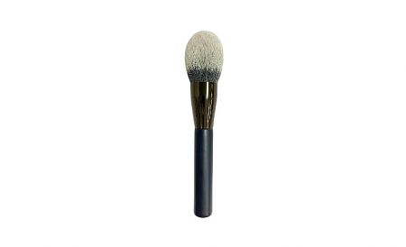Spherical Powder Brush - Spherical powder brush: rounded, voluminous head offers large surface area for smooth, even, airy, natural coverage.