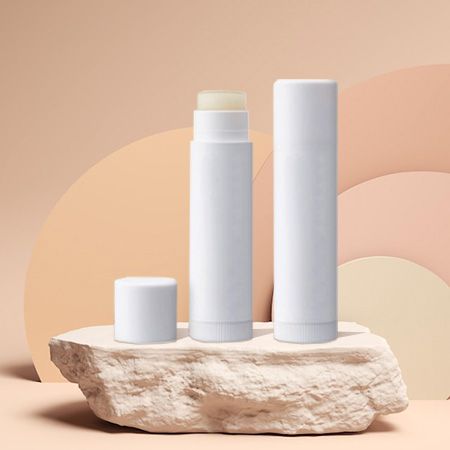 Lippenbalsamröhre - Verpackung für Lippenbalsamröhren aus Kunststoffmaterial