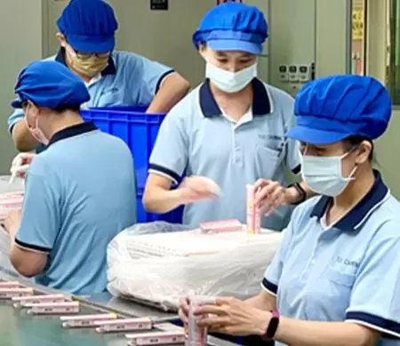 Packaging department in Lomei Cosmetics