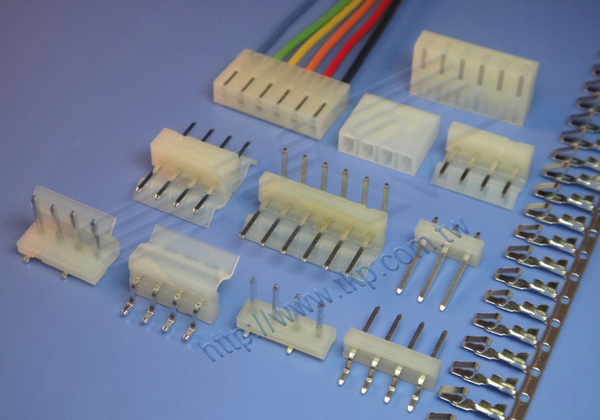 Connecteur de la série 3,50 mm Wire-to-Board, Fabricant de connecteurs  informatiques à courant élevé