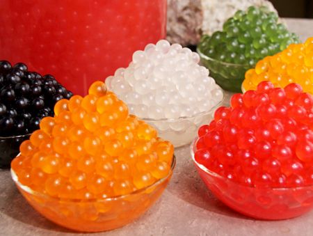 Premium strawberry popping boba for bubble tea shops
