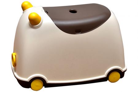 Caja de almacenamiento de juguetes móvil BuBu para niños en color marrón.