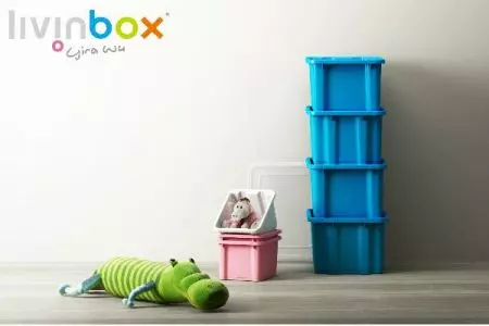 Stackable storage bin for saving space