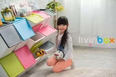 Nesting storage bin is suitable for every room
