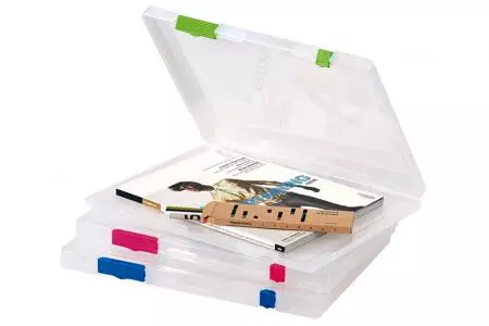 Active-Use Carry File for 150 sheets of B4-sized paper.